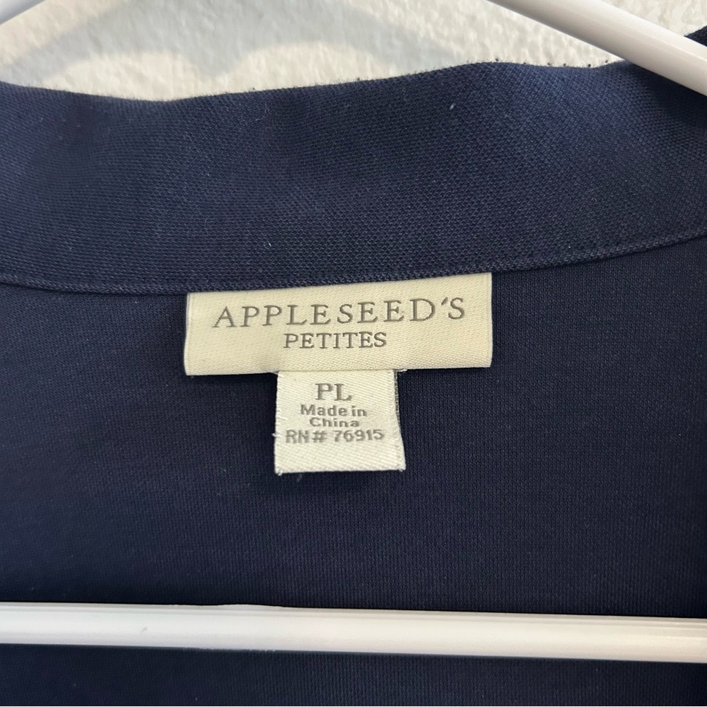 Appleseed's Classic Navy Blazer - Picture 4 of 6